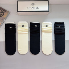 CHANEL 26S CREW SOCKS 400413 (1 BOX)