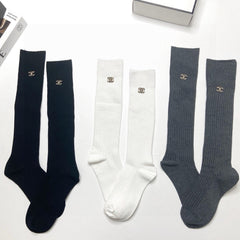 CHANEL 26S CREW SOCKS 403629 (1 BOX)
