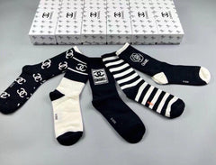 CHANEL 26S CREW SOCKS 410322 (1 BOX)