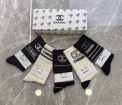 CHANEL 26S CREW SOCKS 410330 (1 BOX)