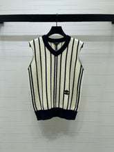 26FW New Vertical-Stripe V-Neck Knit Vest