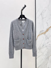 🔥Highest Quality🔥26FW New V-Neck Long-Sleeve Knit Cardigan 🩶