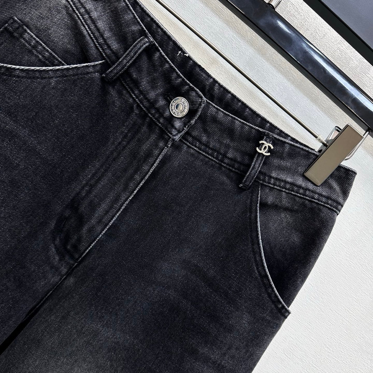 Chanel/Embroidered Straight-Leg Denim Trousers