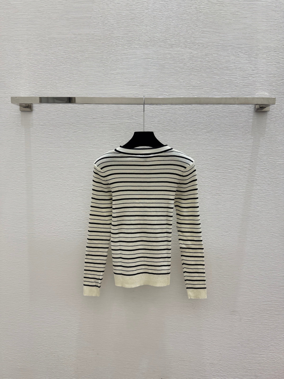 Chanel/Long-sleeve color-block striped knit top