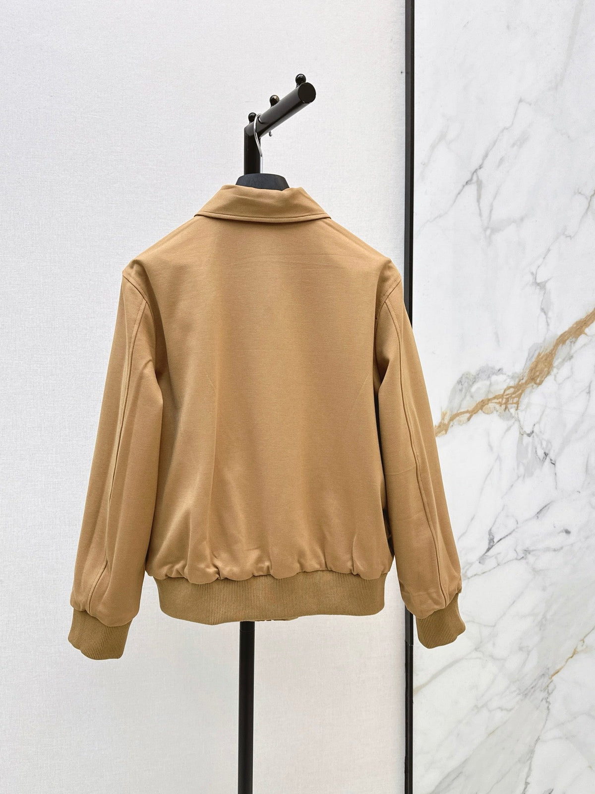 Dior / 26 Early Autumn Latest Jacket