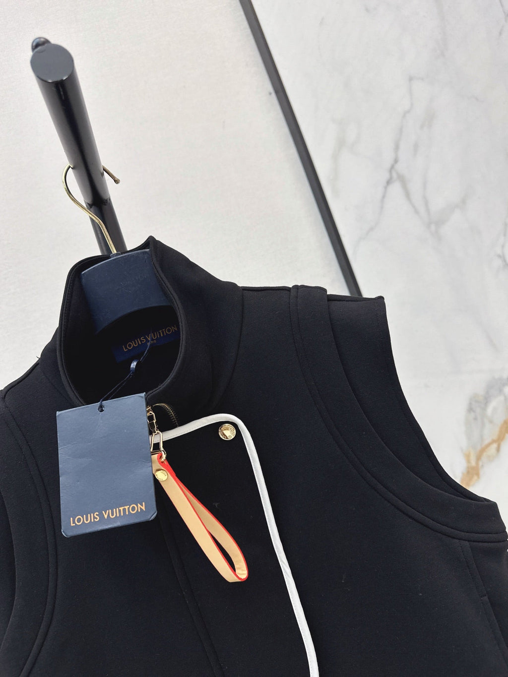 Louis Vuitton / 26 Early Autumn New Vest