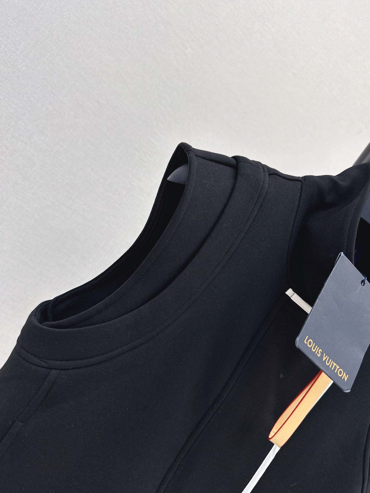 Louis Vuitton / 26 Early Autumn New Vest