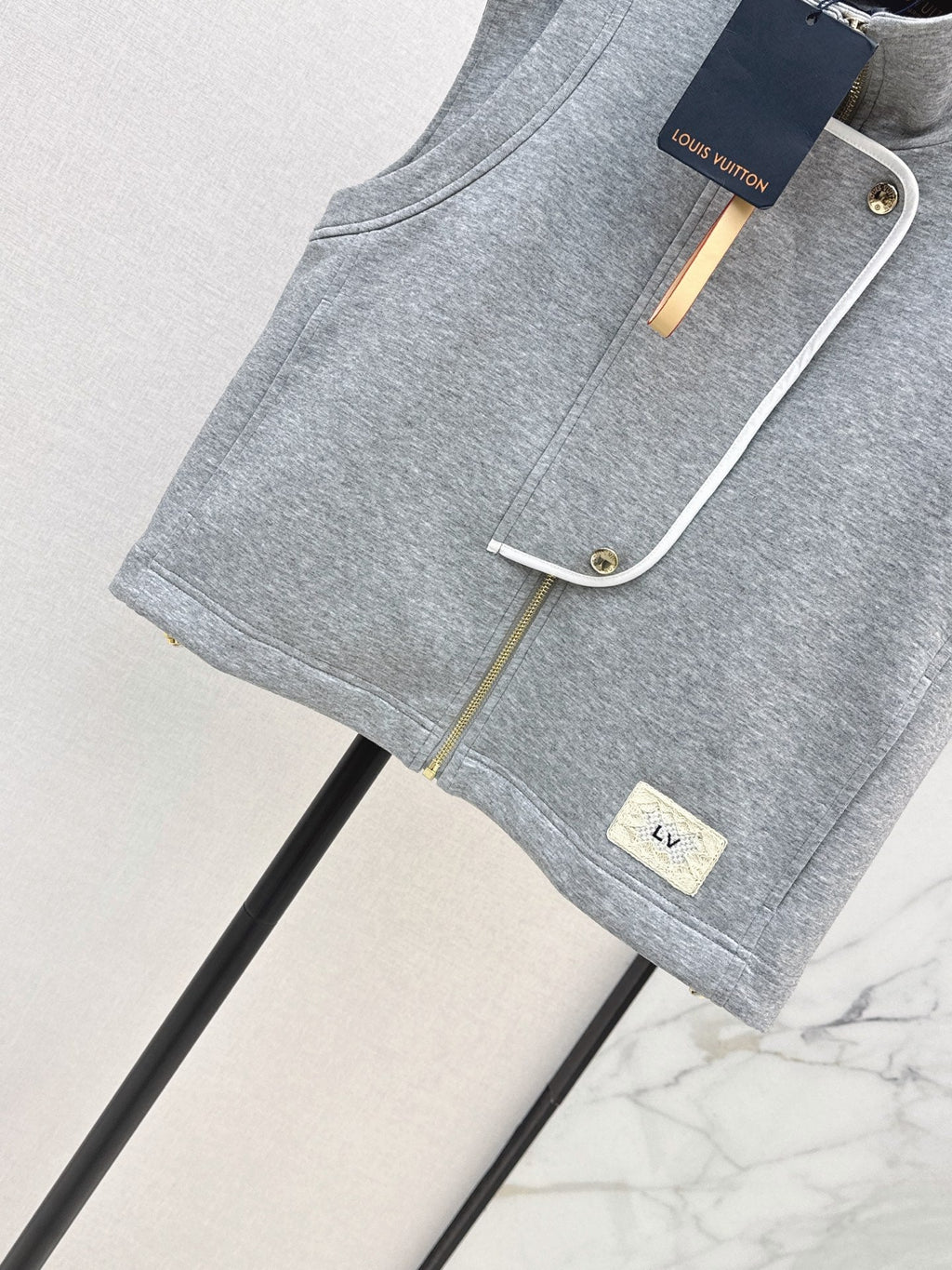 Louis Vuitton / 26 Early Autumn New Vest