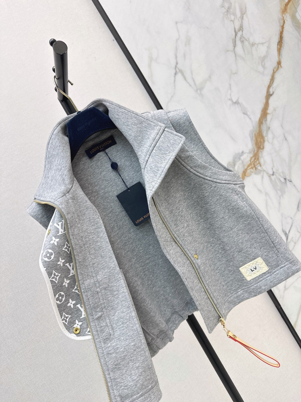 Louis Vuitton / 26 Early Autumn New Vest