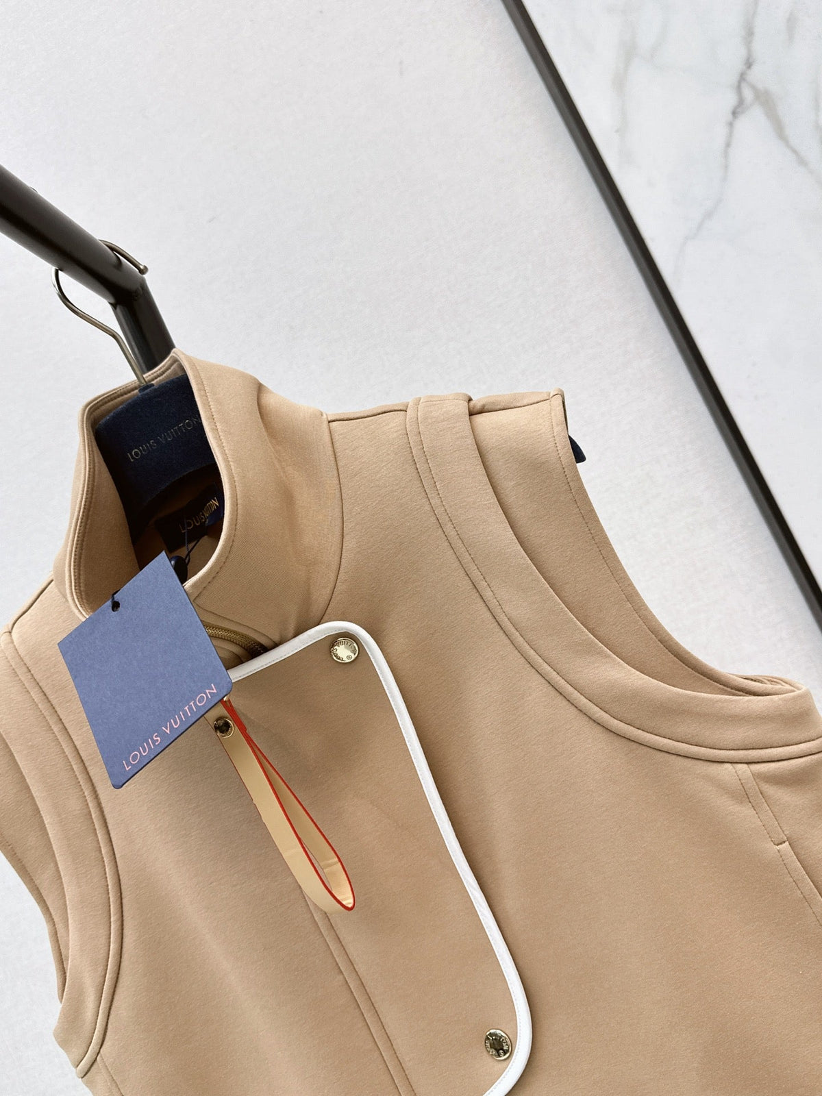 Louis Vuitton / 26 Early Autumn New Vest