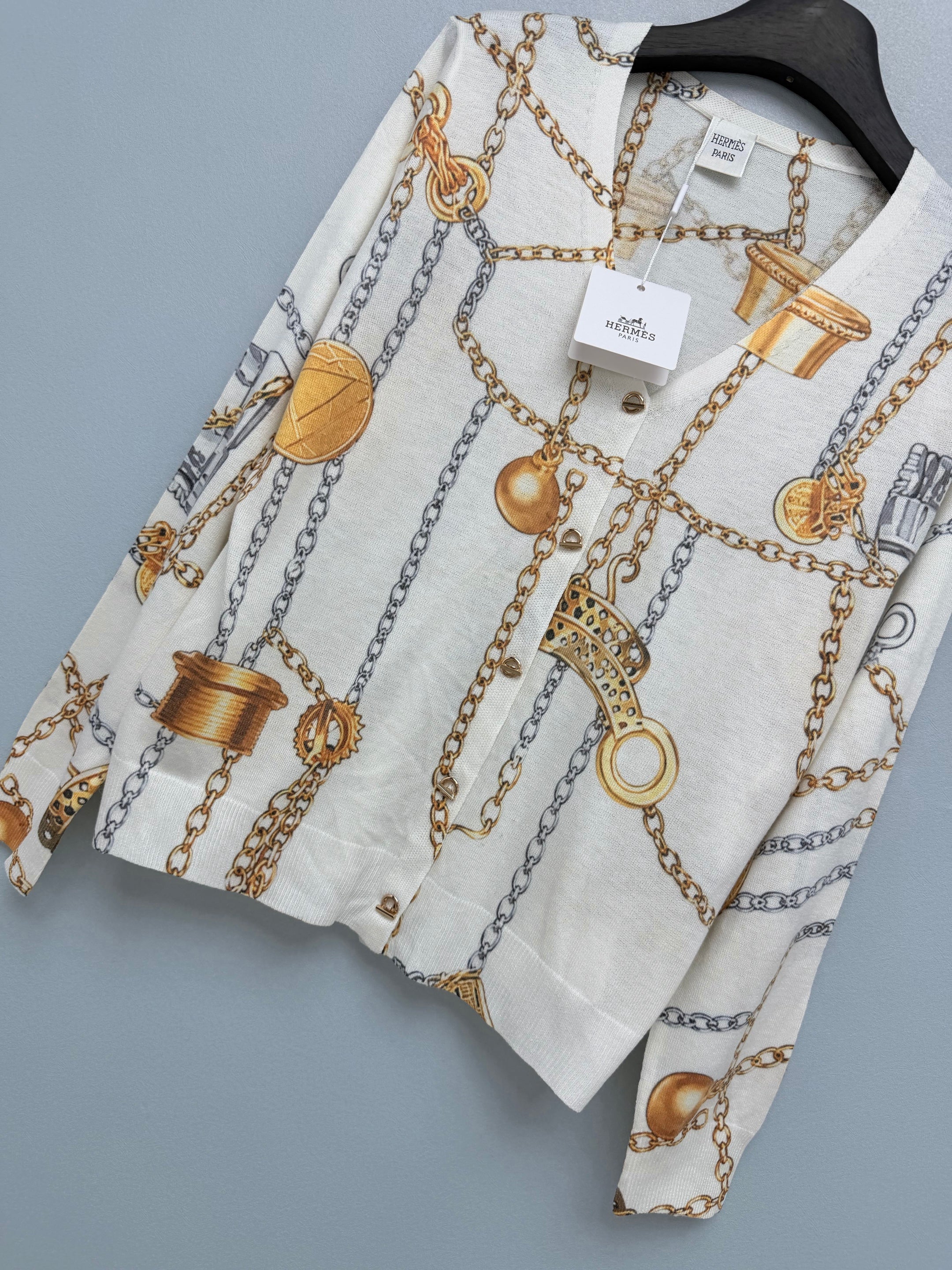Hermès/26 New Equestrian-Style Lightweight V-Neck Knit Cardigan