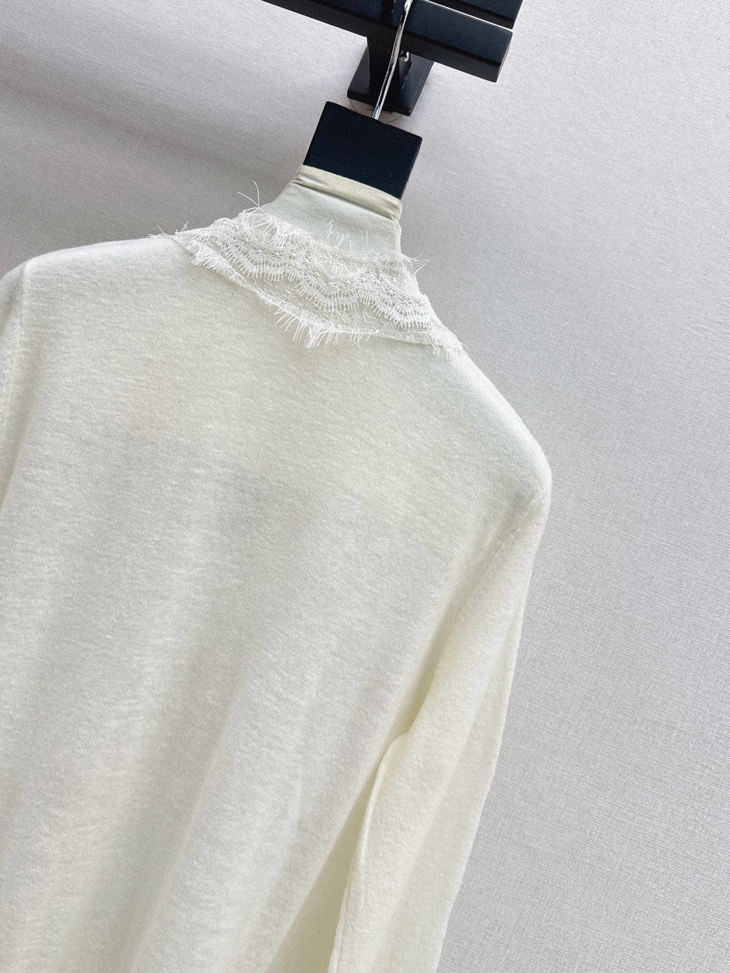 26 Fall/Winter Latest Lace Patchwork Cardigan