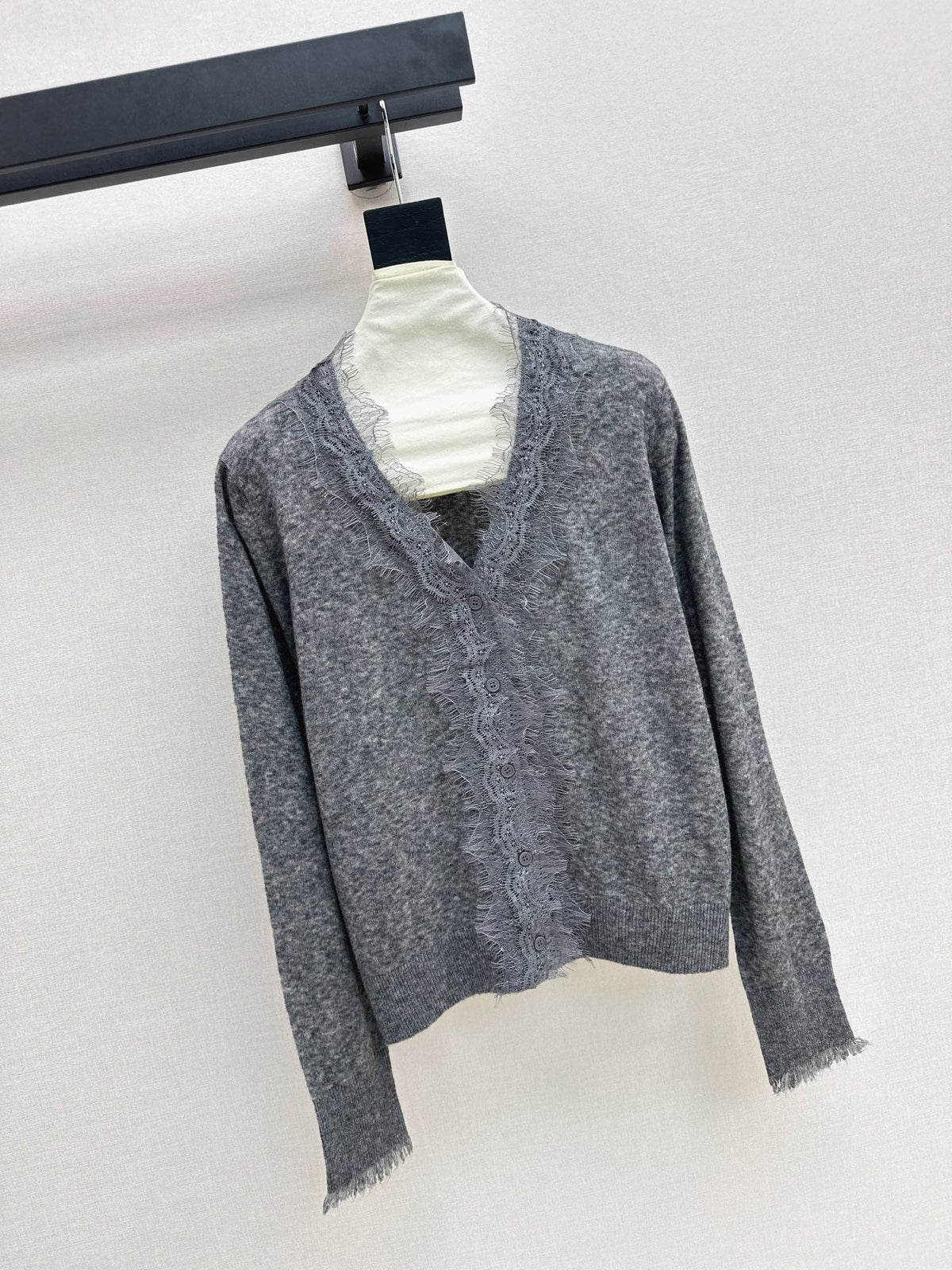 26 Fall/Winter Latest Lace Patchwork Cardigan