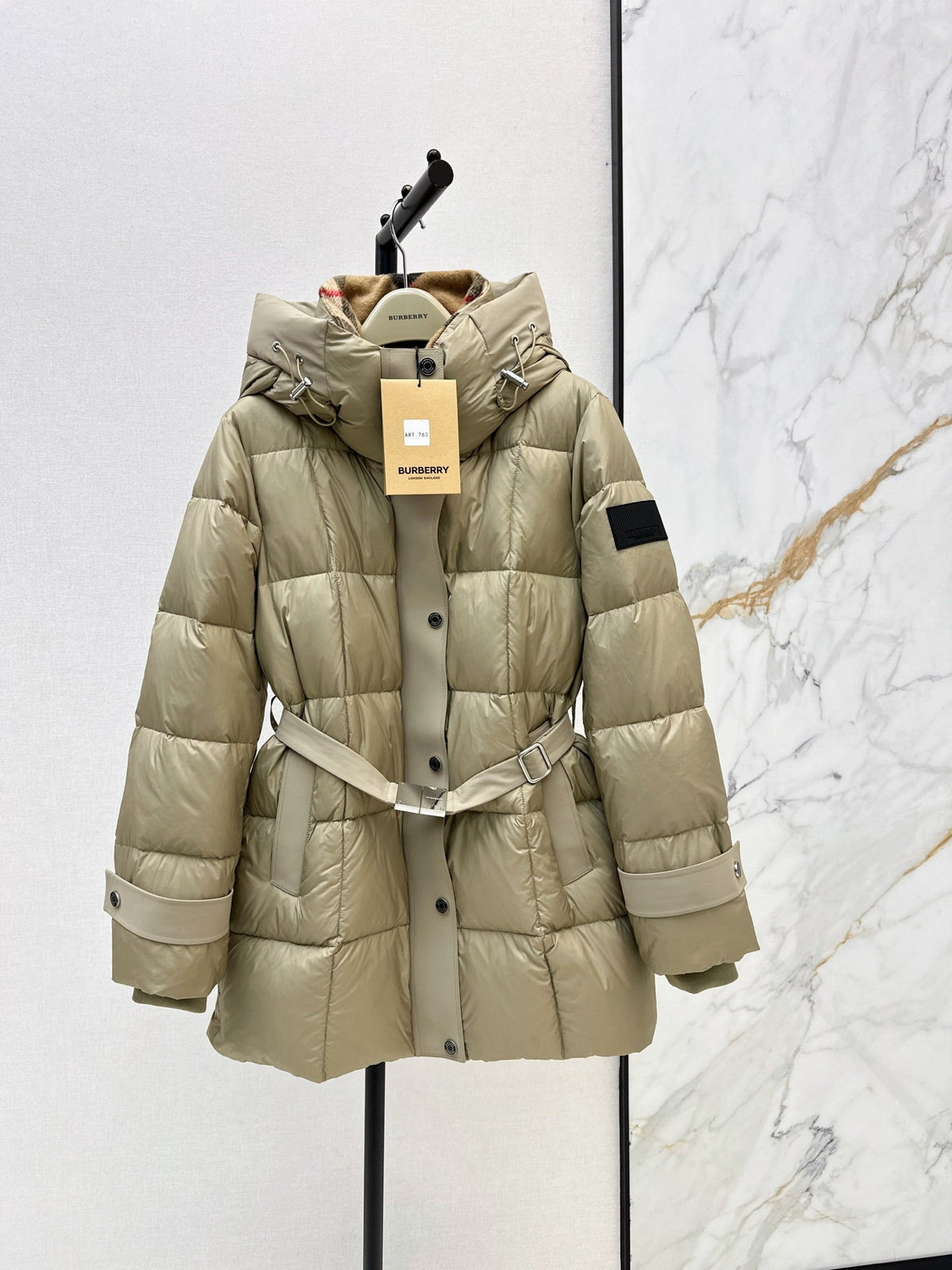 26 Fall/Winter Latest Hooded Mid-Length Down Jacket