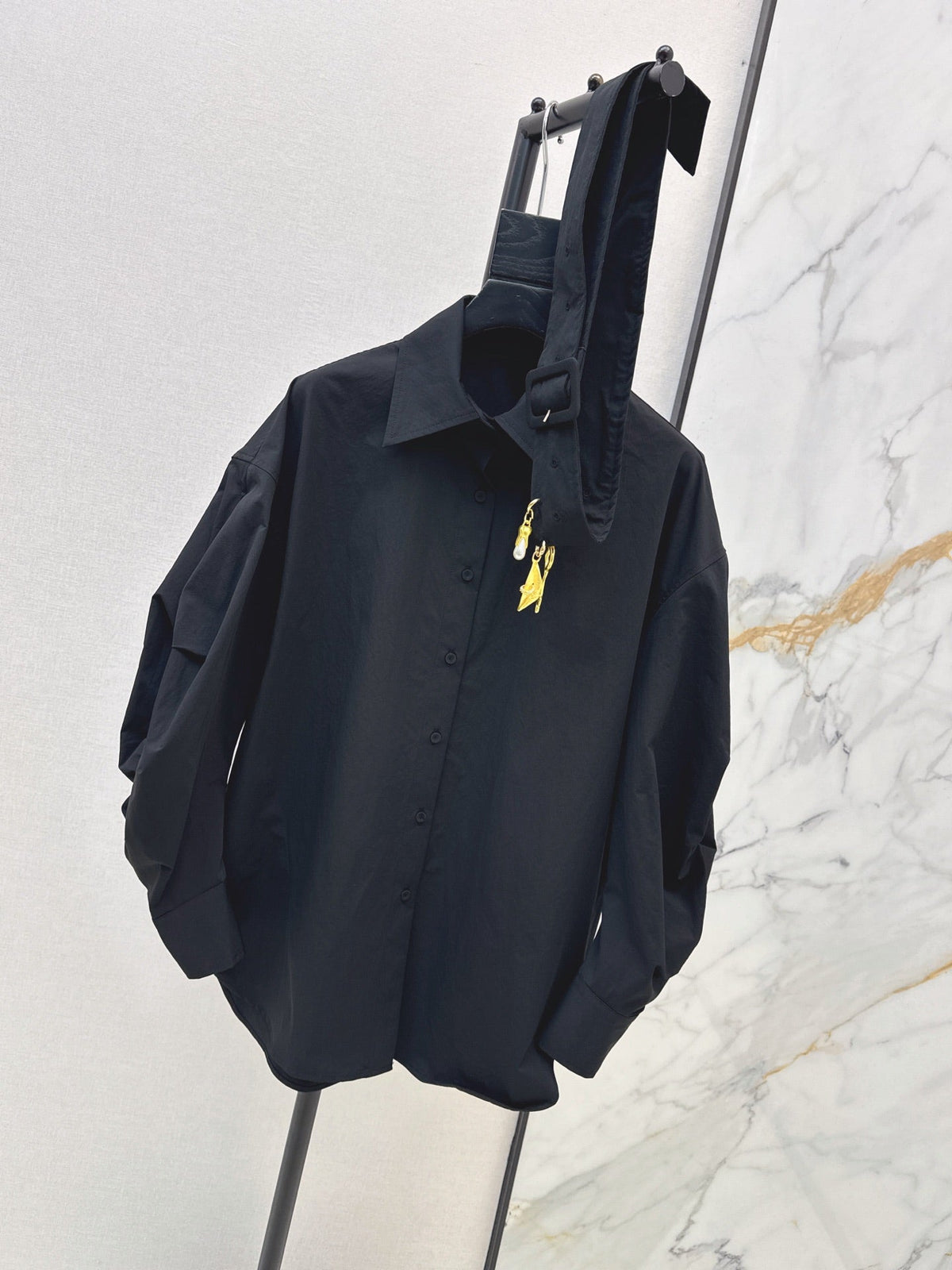 26 Fall/Winter New Belt-Decorated Pleated Shirt