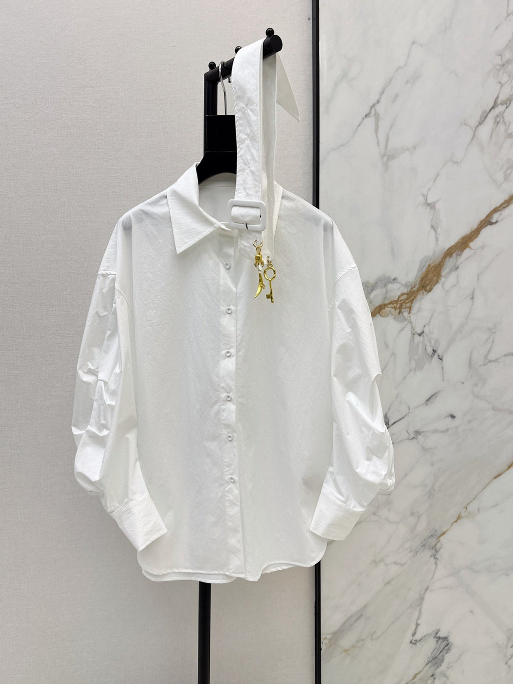 26 Fall/Winter New Belt-Decorated Pleated Shirt