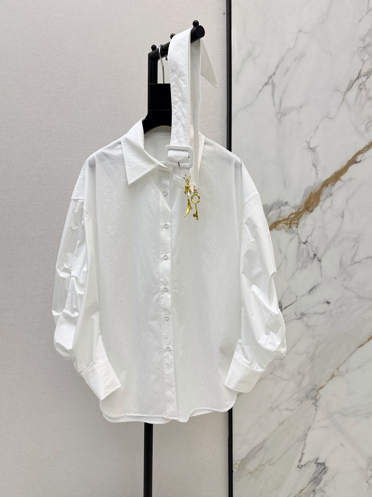26 Fall/Winter New Belt-Decorated Pleated Shirt