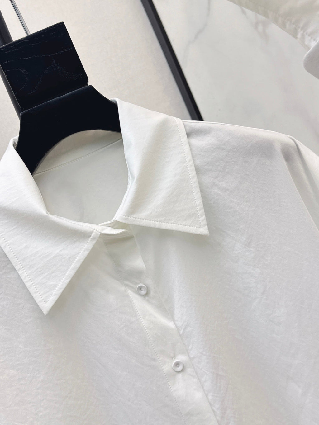 26 Fall/Winter New Belt-Decorated Pleated Shirt