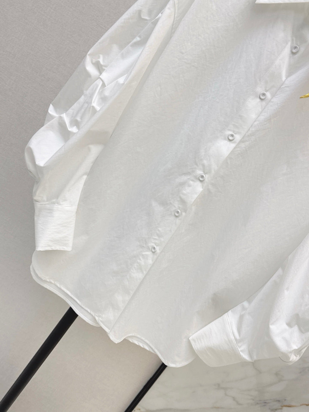 26 Fall/Winter New Belt-Decorated Pleated Shirt