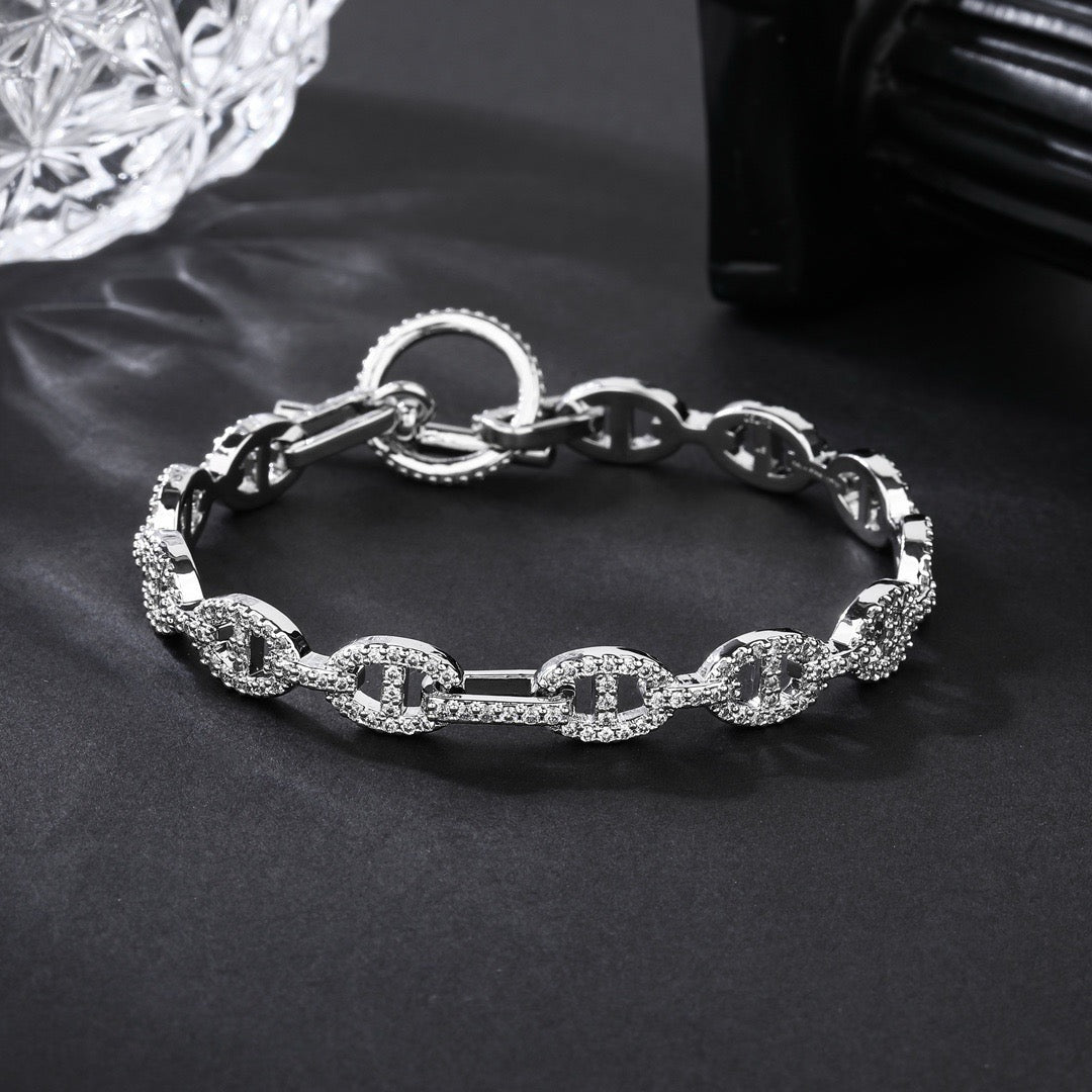26 New Pig Nose Bracelet