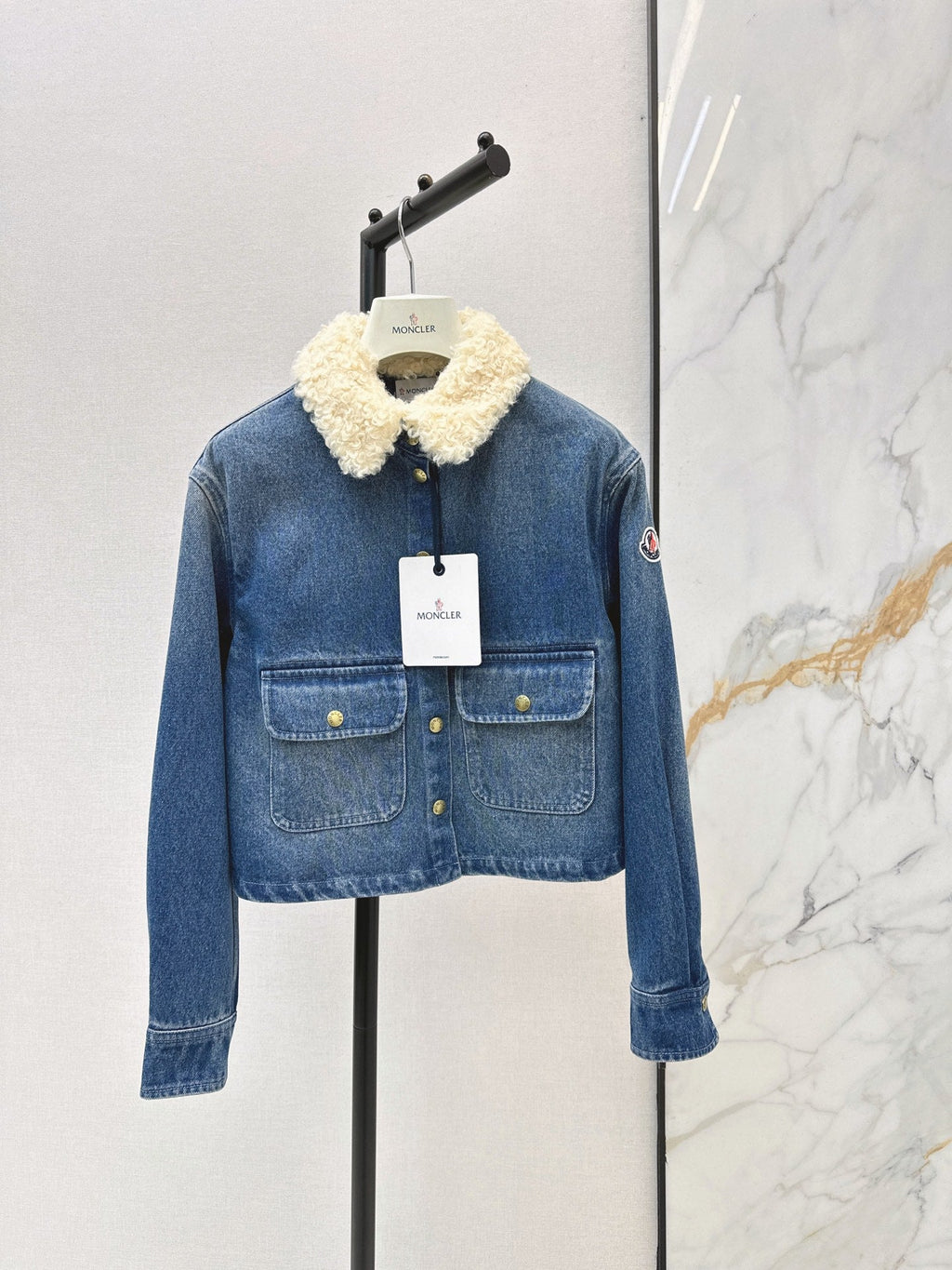 26 Autumn/Winter Latest Teddy Fur Collar Denim Jacket