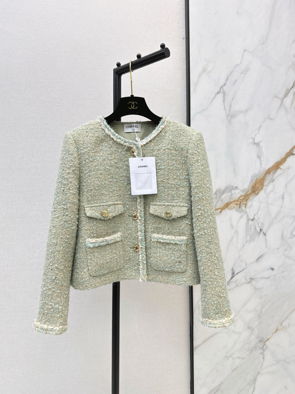 26 Fall/Winter Latest Four-Pocket Decorative Round-Neck Knit Jacket