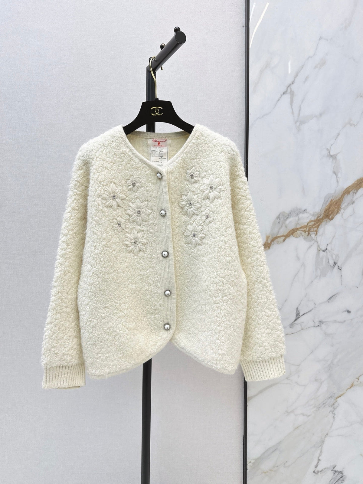 26 Fall/Winter New 3D Floral Embroidered Knit Cardigan