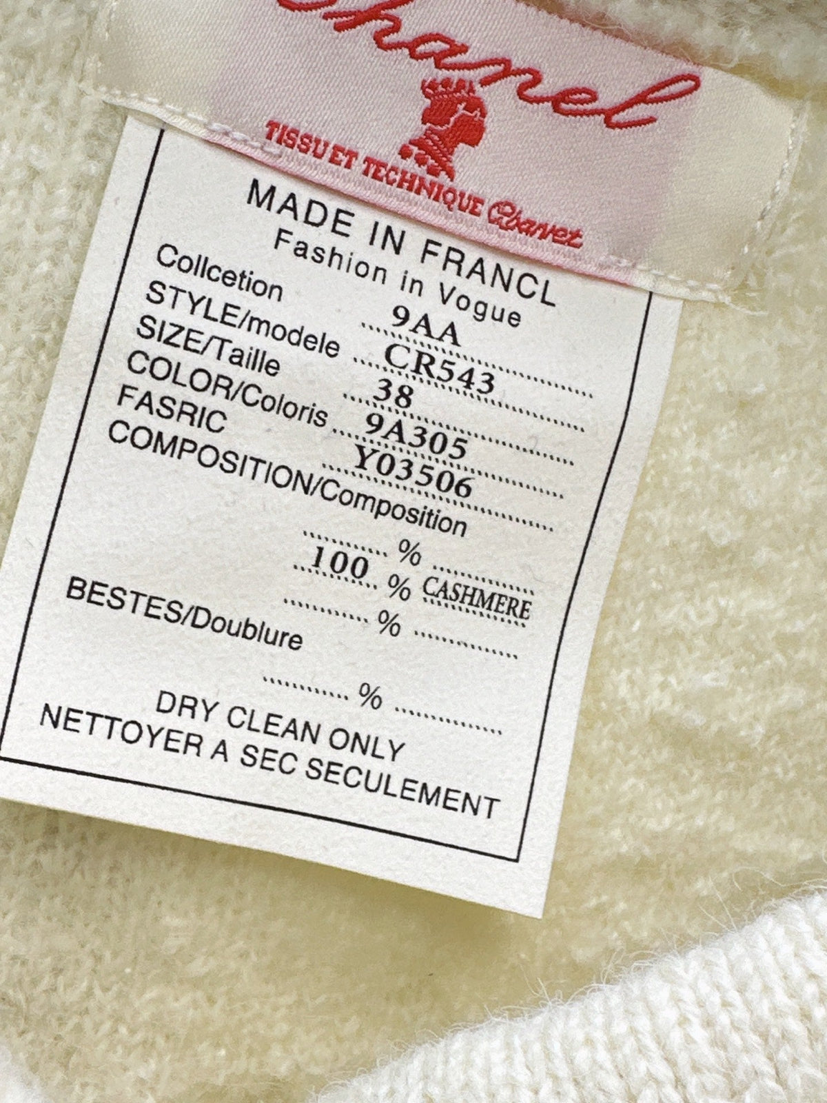 26 Fall/Winter New 3D Floral Embroidered Knit Cardigan