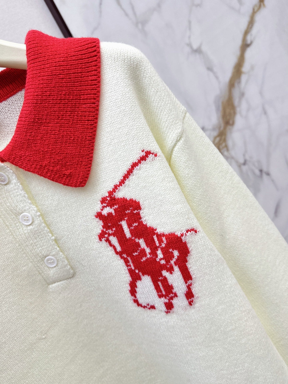 26 Autumn/Winter Latest Polo Color-Block Collared Knit Sweater