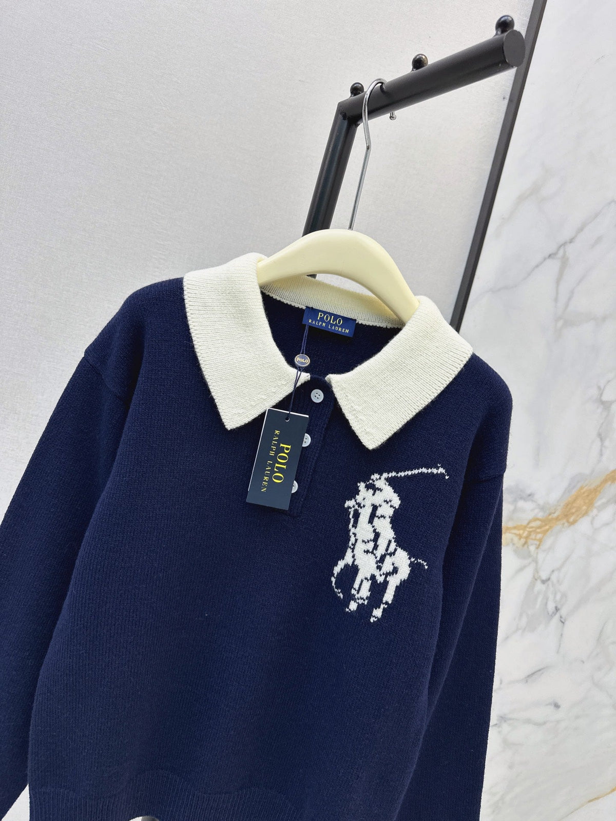 26 Autumn/Winter Latest Polo Color-Block Collared Knit Sweater