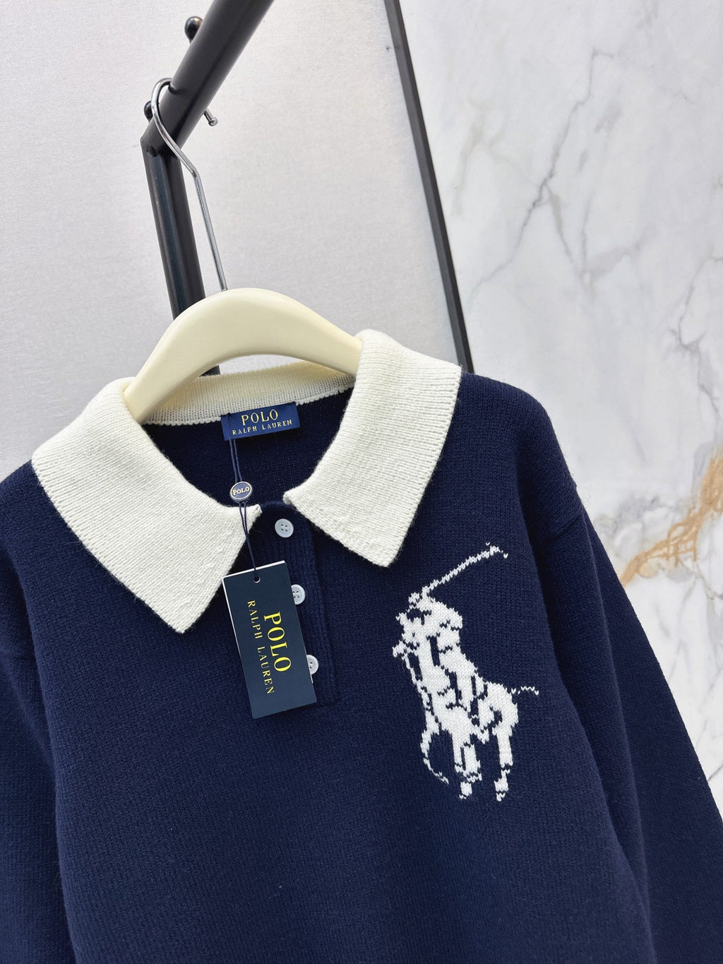 26 Autumn/Winter Latest Polo Color-Block Collared Knit Sweater