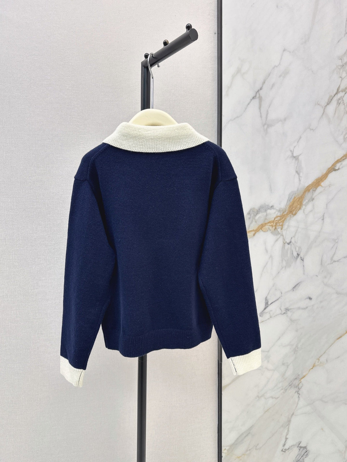26 Autumn/Winter Latest Polo Color-Block Collared Knit Sweater