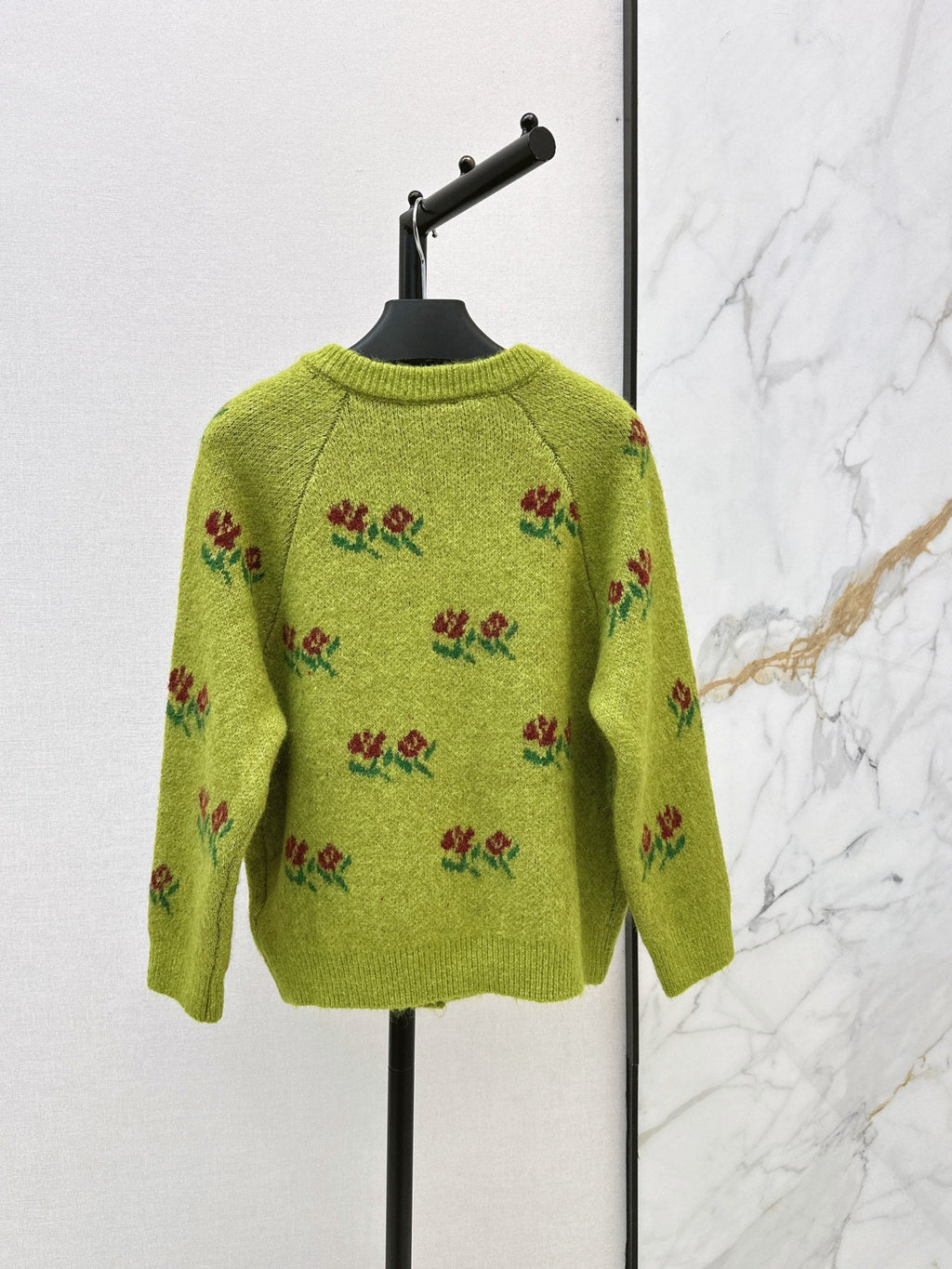 26 Fall/Winter Latest Floral Jacquard Wool Cardigan