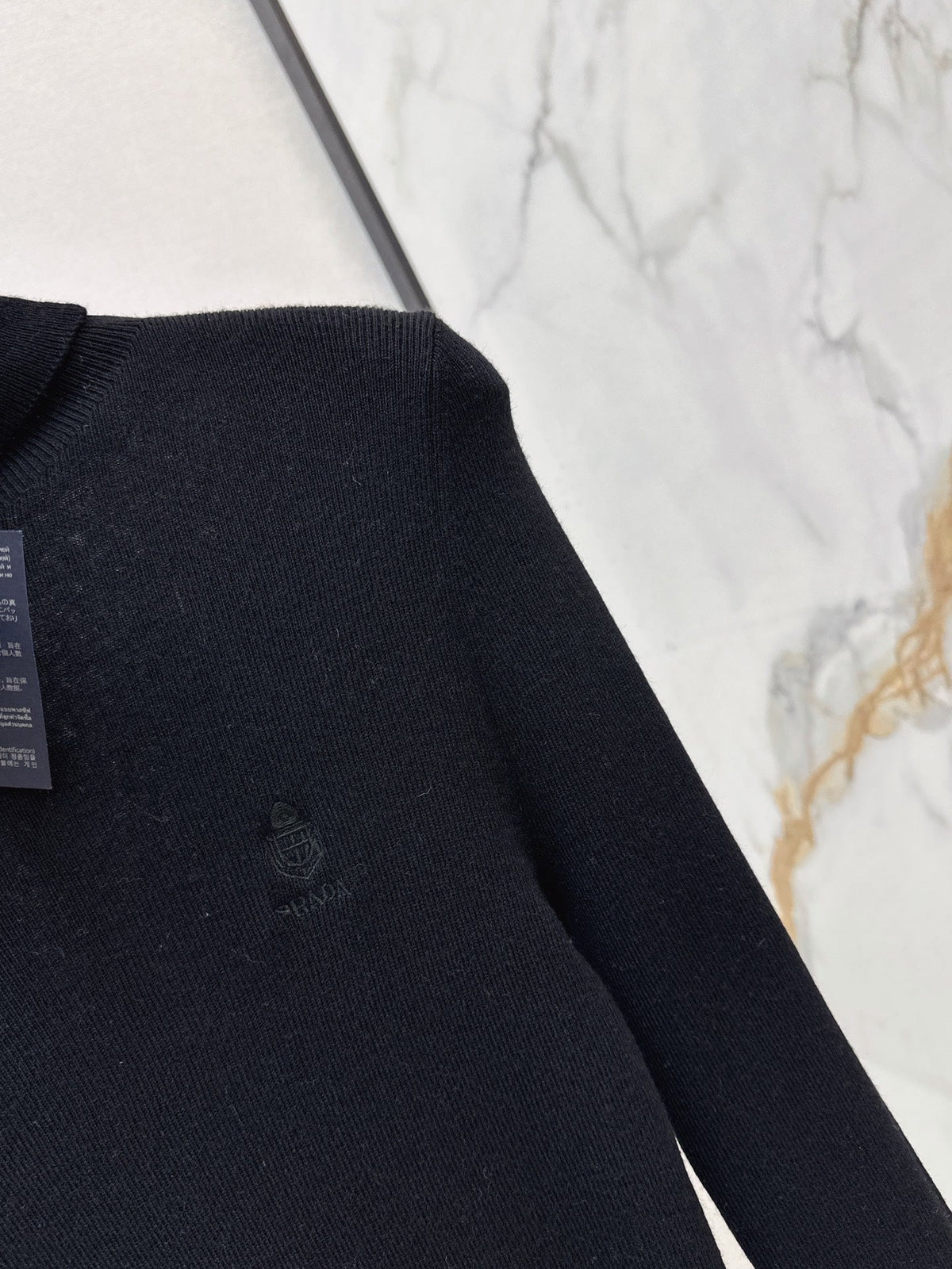 26 Fall/Winter Latest Small Logo Embroidered Wool Turtleneck Top