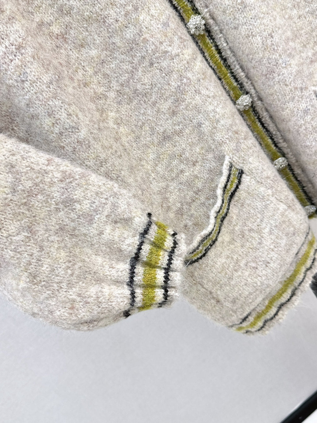 26 Fall/Winter Latest Colorblock Stripe Trim Knit Cardigan