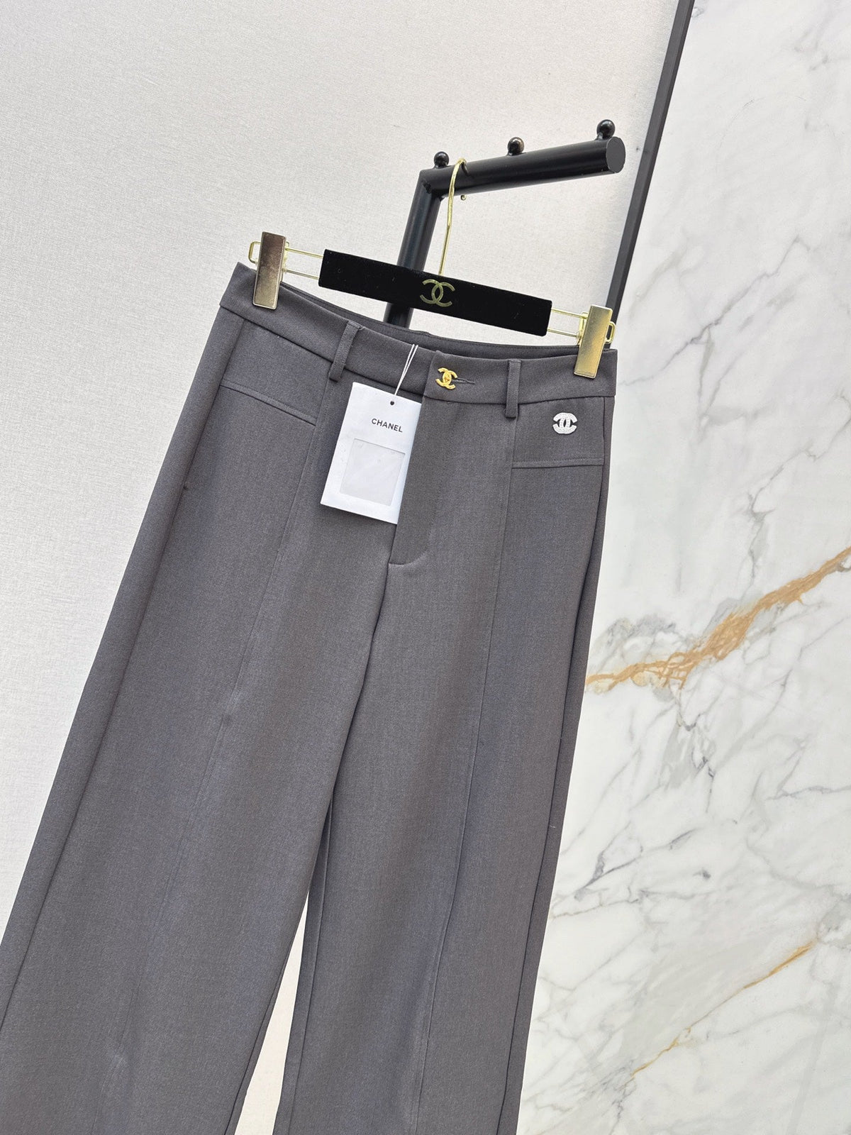26 Fall/Winter Latest Logo-Embellished Straight-Leg Dress Pants