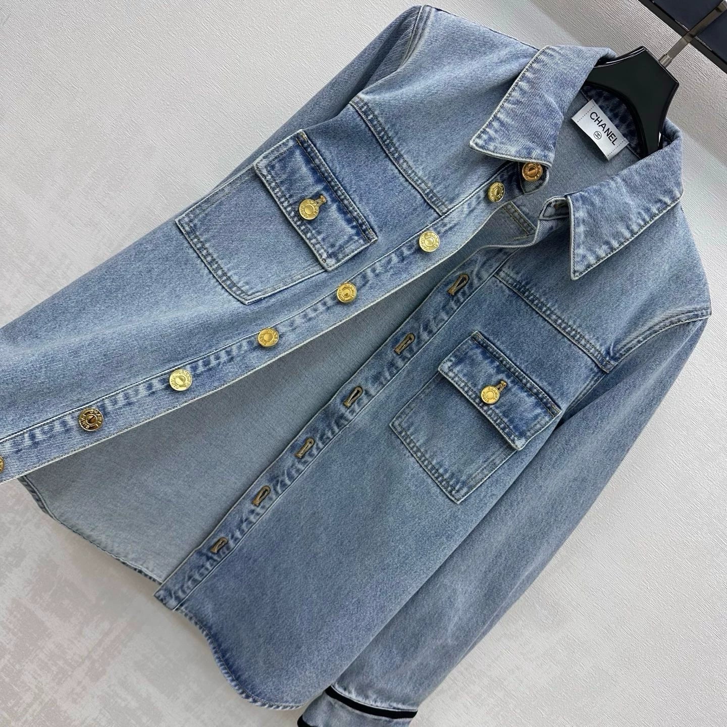Chanel / 26 New Denim Shirt Jacket