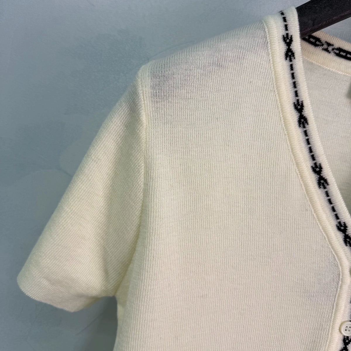 Yves Saint Laurent/26ss New V-Neck Knit Short Sleeve