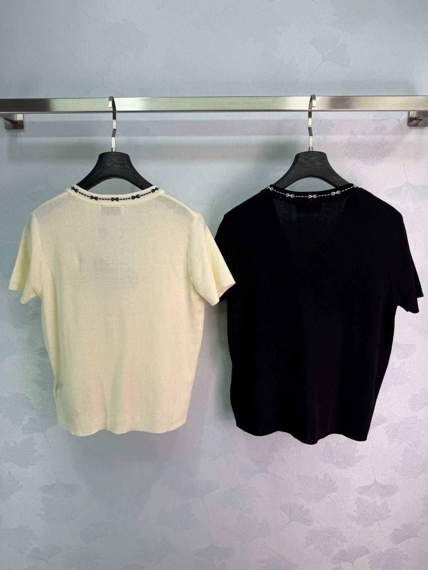 Yves Saint Laurent/26ss New V-Neck Knit Short Sleeve