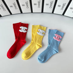 CHANEL 26S CREW SOCKS 389118 (1 BOX)