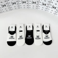 CHANEL 26S NO-SHOW SOCKS 402505 (1 BOX)