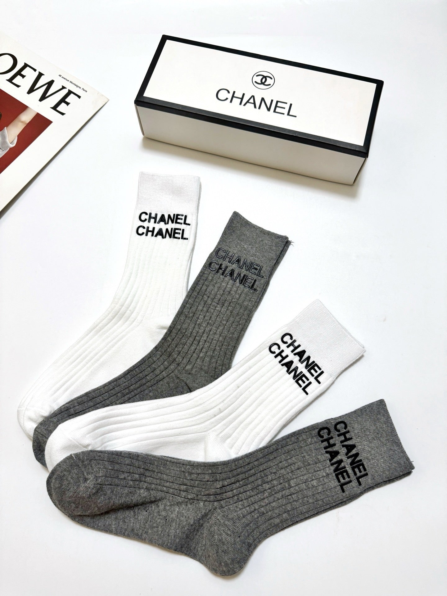 CHANEL 26S CREW SOCKS 403667 (1 BOX)