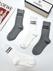 CHANEL 26S CREW SOCKS 403667 (1 BOX)