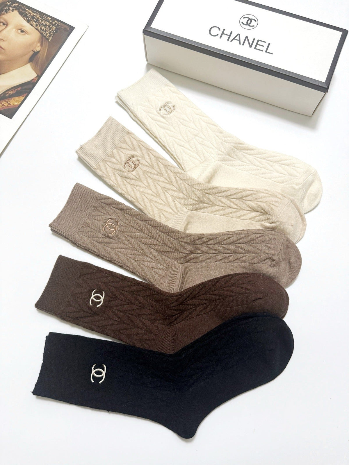 CHANEL 26S CREW SOCKS 407181 (1 BOX)