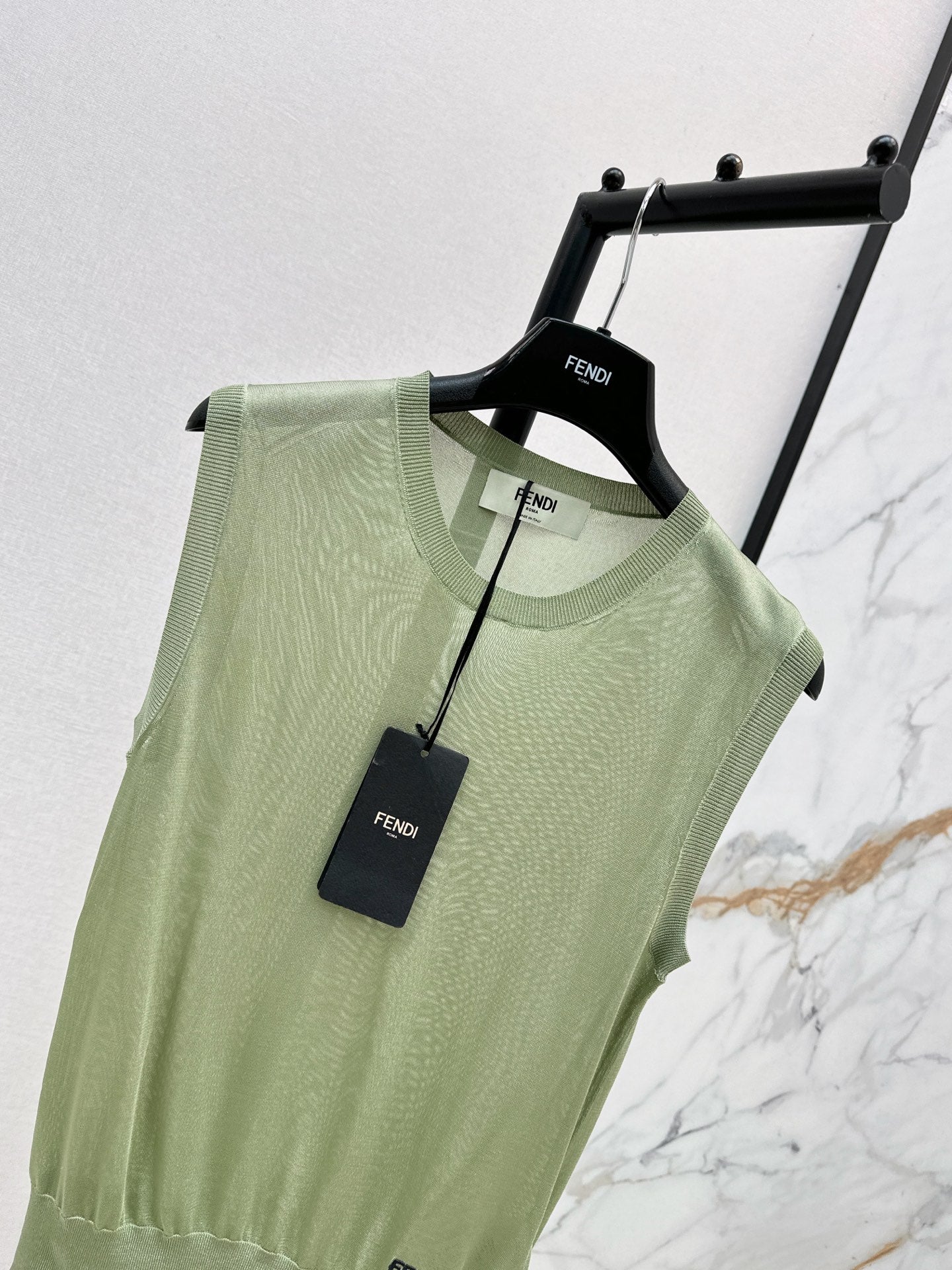 Fendi/26SS NEW Olive Green Sleeveless Vest