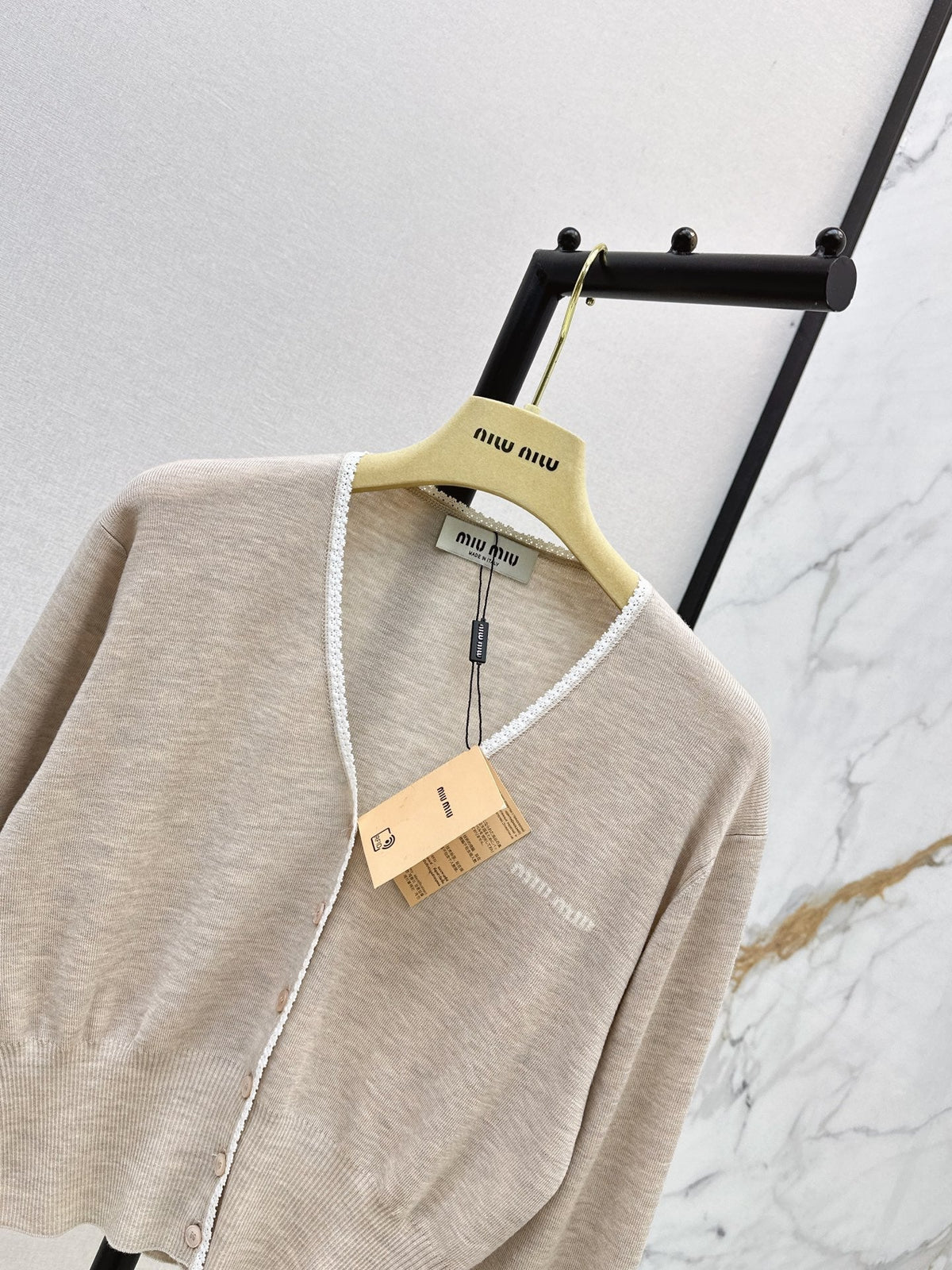26SS NEW Lace-trimmed V-neck cashmere cardigan 🤍