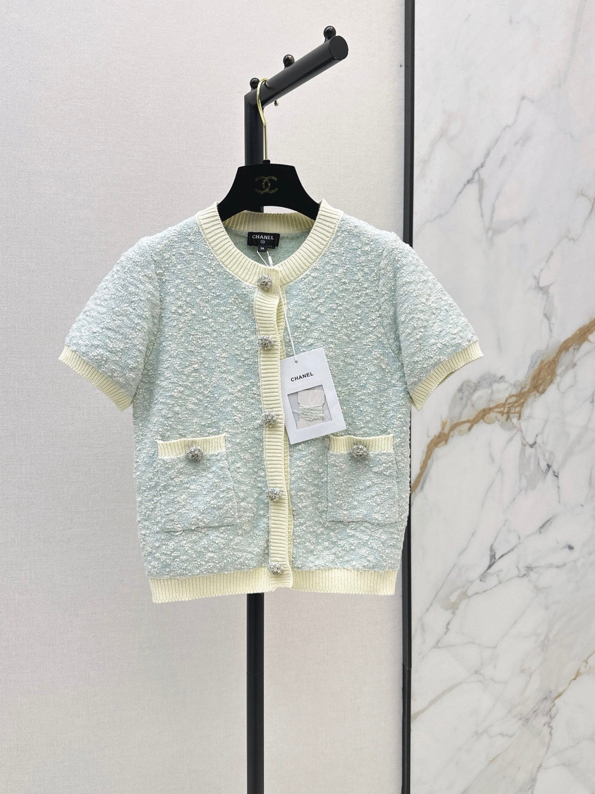 26FW New Short-Sleeve Knit Top with Contrast Trim 🩵