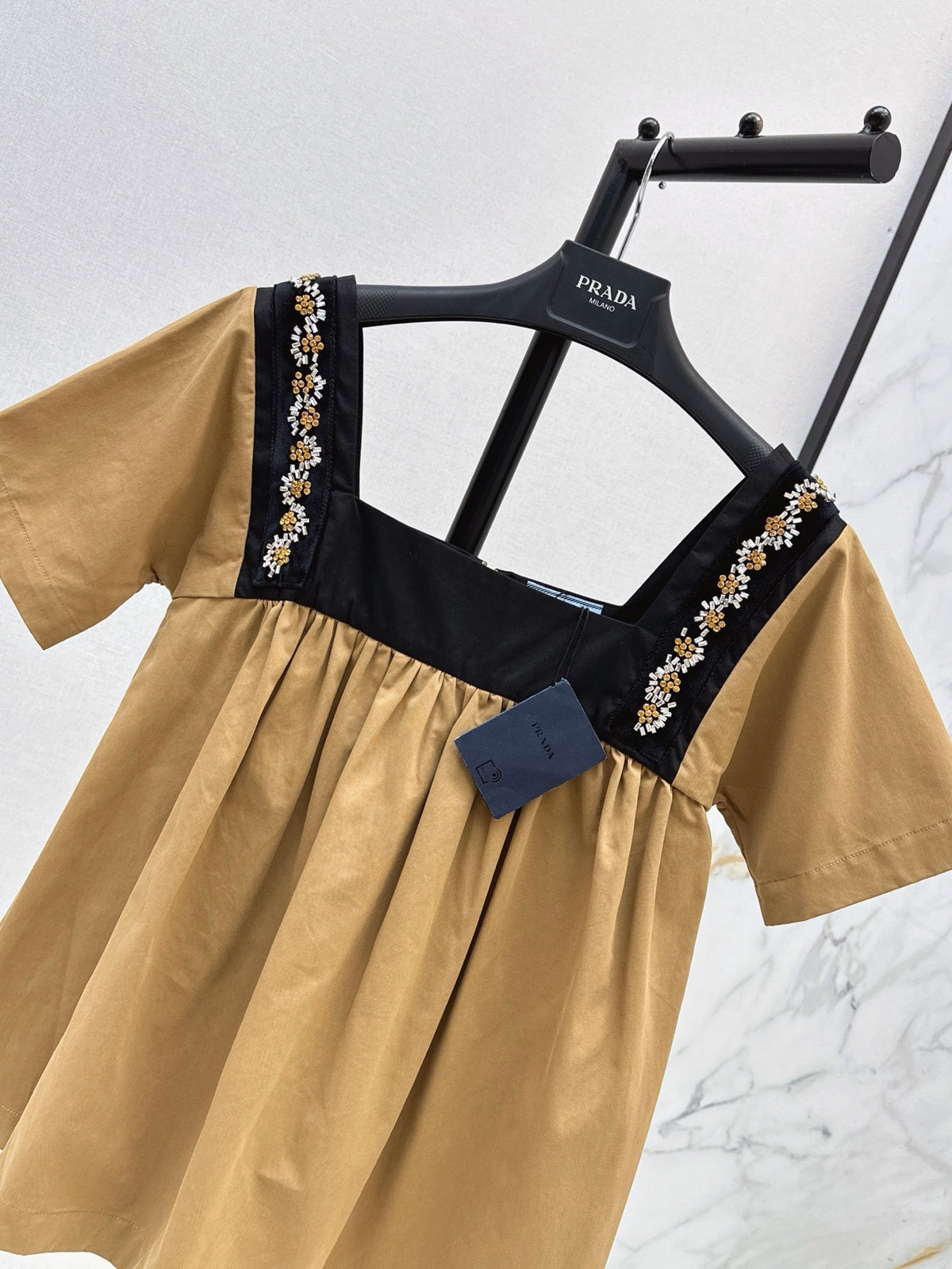 26FW New Doll-Style Paneled Top with Hand-Applied Rhinestones and Beading 🤎