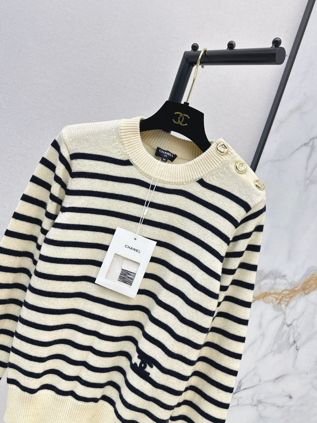 26FW New Métiers d'Art Collection Striped Knit Top 🖤