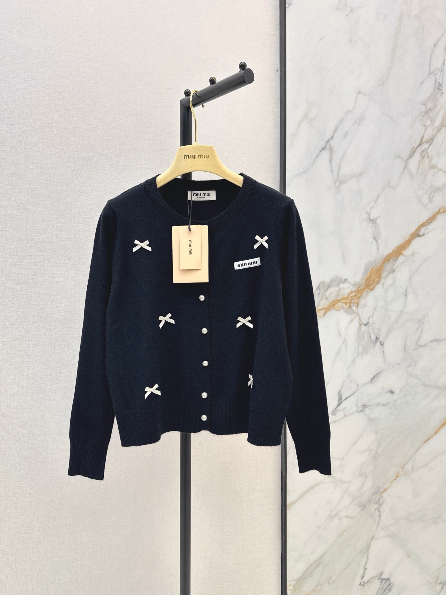 26FW New Crew-Neck Cardigan with Bow Detail 🖤